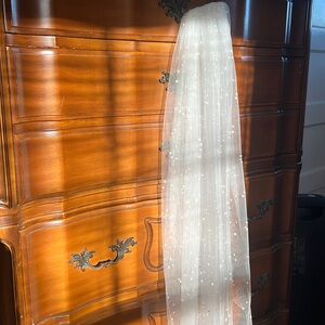 AB Ellie Roesia Pearl Fingertip Viel - Anthropologie